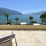 La 4*