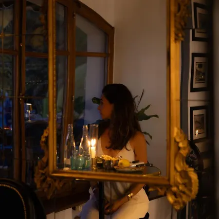 La Hotel