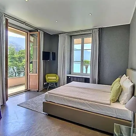 La 4*